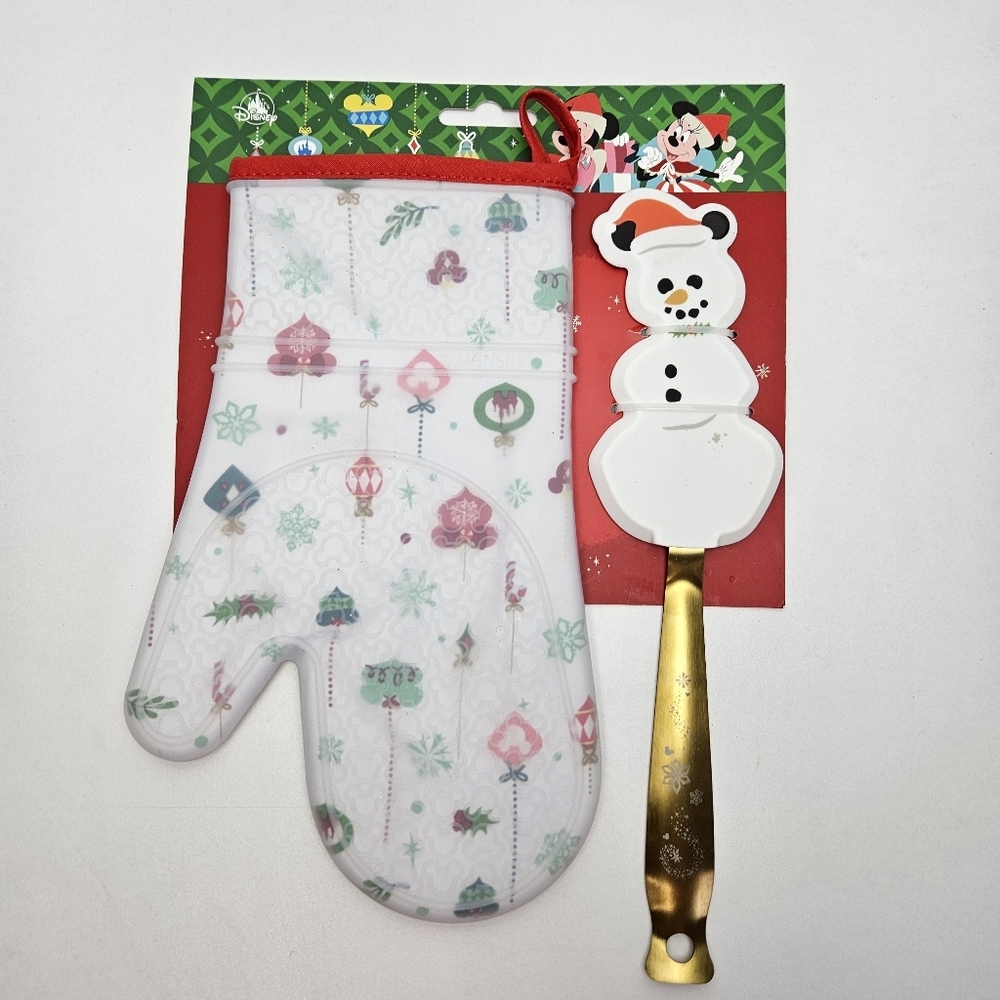 Disney Christmas Oven Mitt and Spatula Set